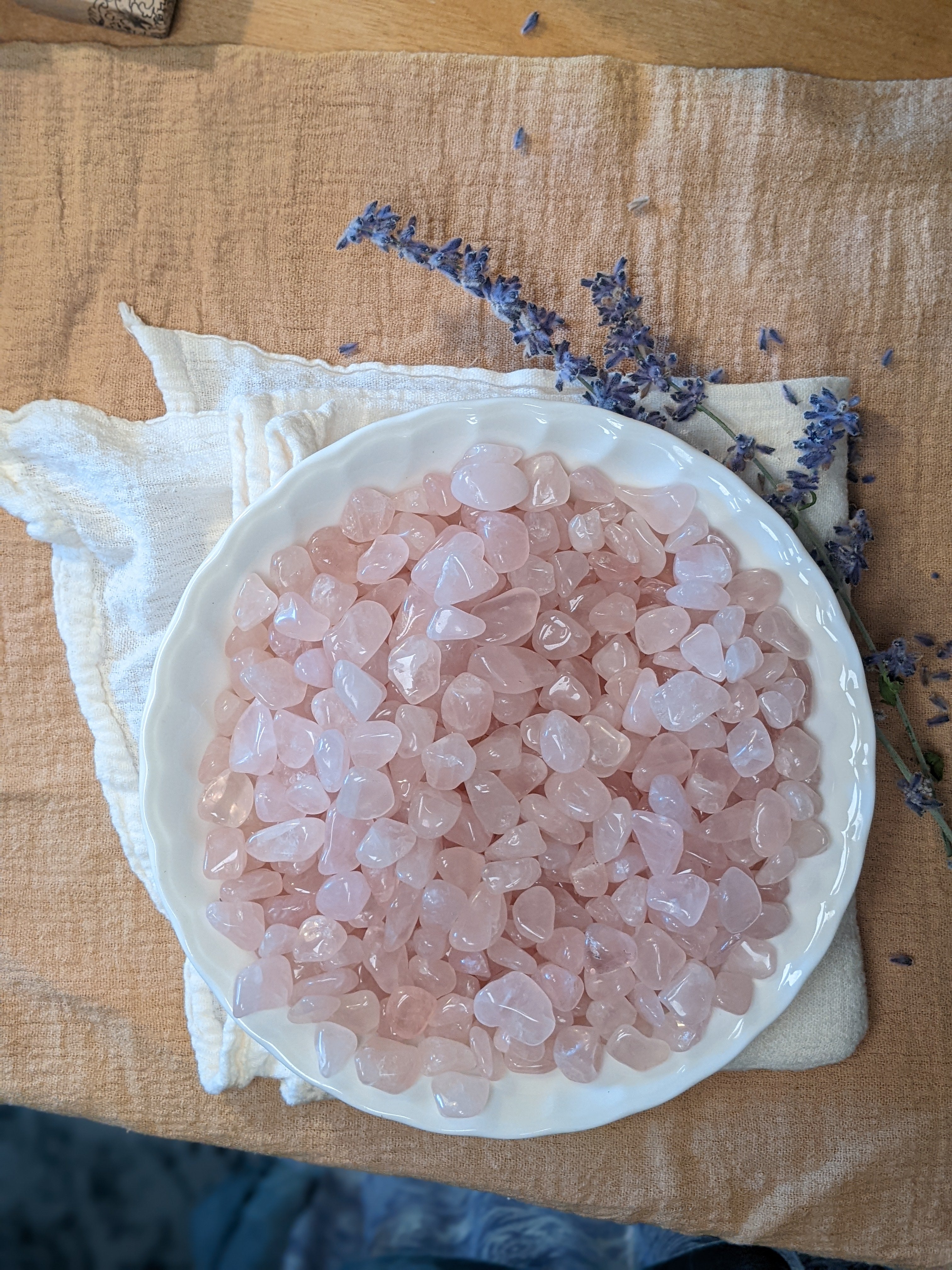 Rolling Crystals ROSE QUARTZ