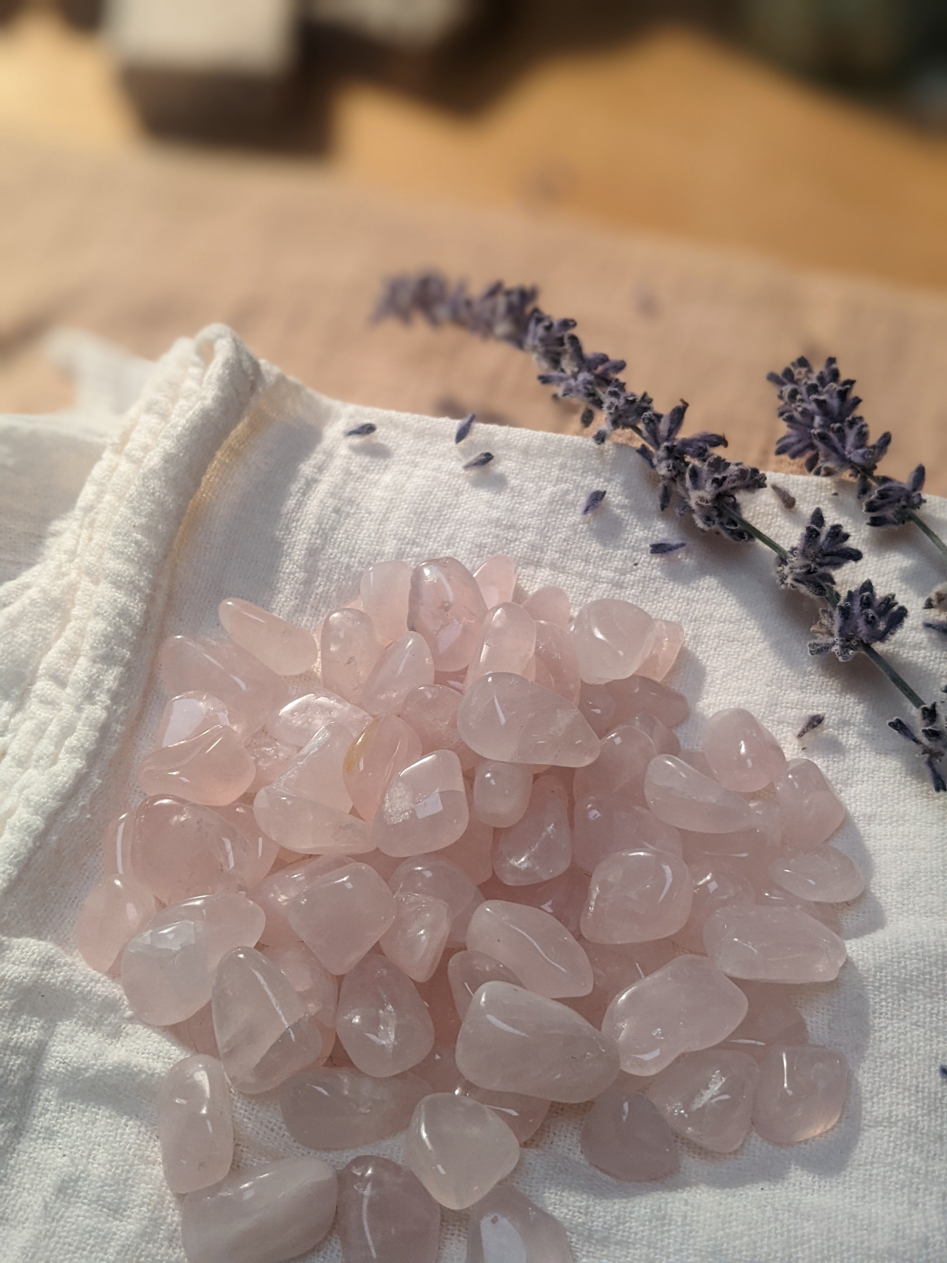 Rolling Crystals ROSE QUARTZ